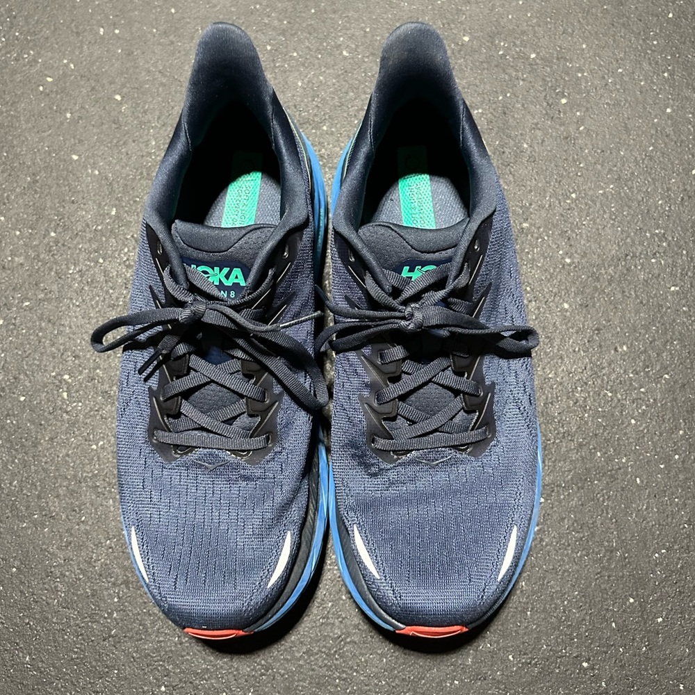 Hoka One One Clifton 8 Size 9 - No Box